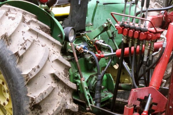 TractorHyds